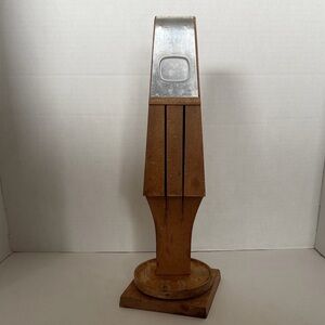 Vintage EKCO FLINT knife tower